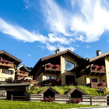 Garden Aparthotel 2*